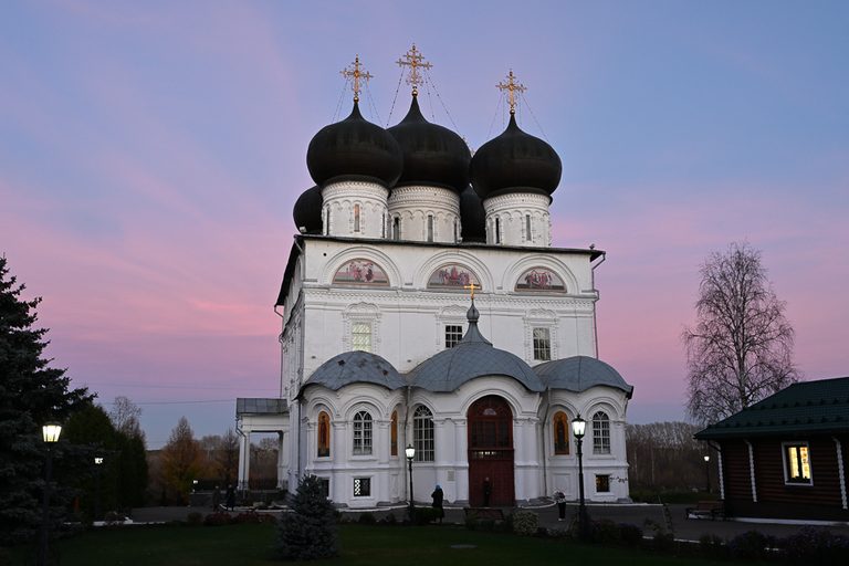 Настоятель нашего храма принял участие в торжествах в день памяти преподобного Трифона Вятского